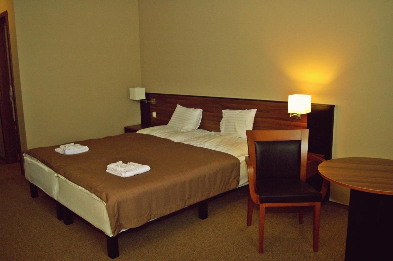 Fiaker Panzio Bed & Breakfast Zalaszentgrot Ngoại thất bức ảnh